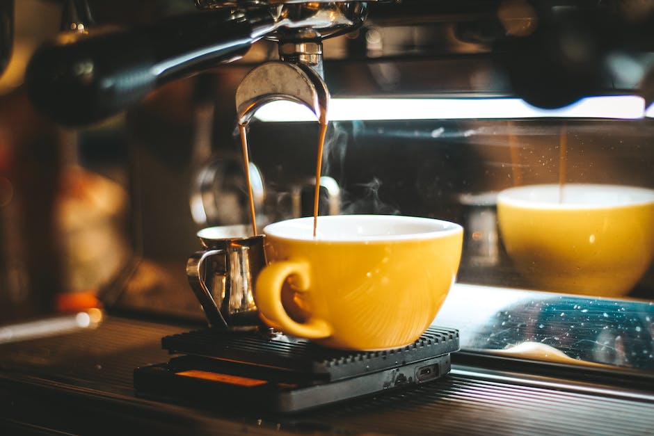 Domowy raj dla miłośników kawy: Jakie funkcje powinien mieć ekspres?