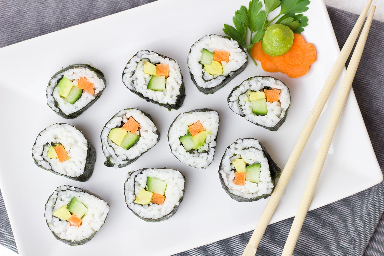 Sushi – tradycja i nowoczesność w jednym daniu